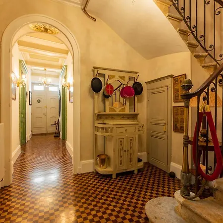 Bed & Breakfast Champagne House - Elegance, Luxury And Charm 4*