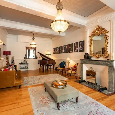 Champagne House - Elegance, Luxury And Charm 4* Condom