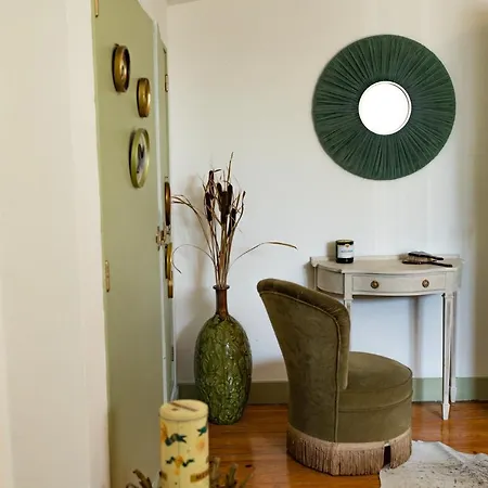 Bed & Breakfast Champagne House - Elegance, Luxury And Charm Condom