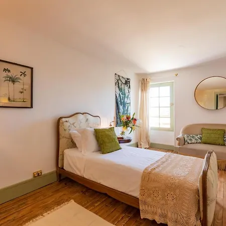 Champagne House - Elegance, Luxury And Charm 4*