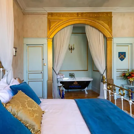 Bed & Breakfast Champagne House - Elegance, Luxury And Charm Condom