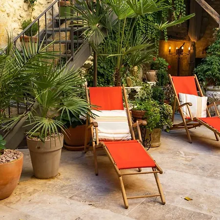 Bed & Breakfast Champagne House - Elegance, Luxury And Charm Condom