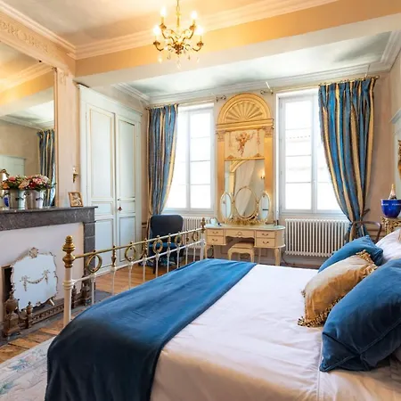 Champagne House - Elegance, Luxury And Charm 4* Condom