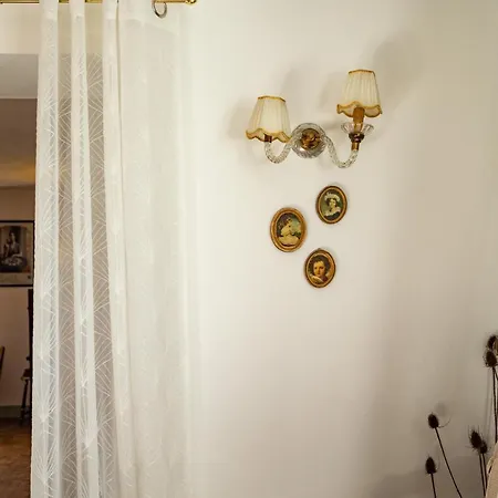 Bed & Breakfast Champagne House - Elegance, Luxury And Charm Condom