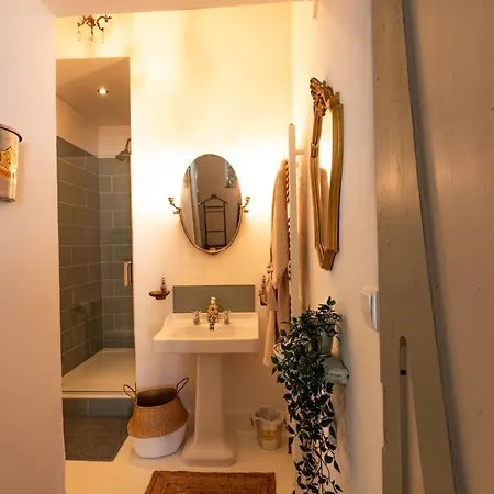 Champagne House - Elegance, Luxury And Charm 住宿加早餐酒店 4*