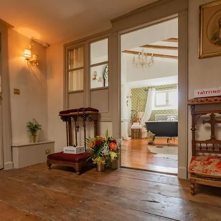 Champagne House - Elegance, Luxury And Charm Frühstückspension
