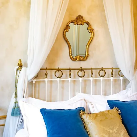 Champagne House - Elegance, Luxury And Charm Condom